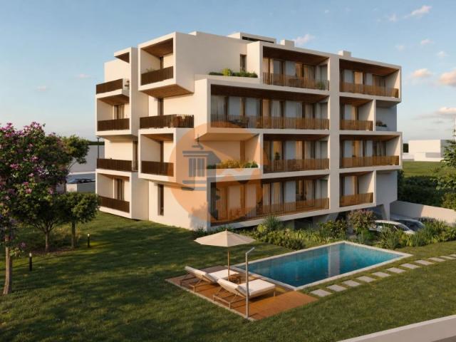 Gambelas Condominium