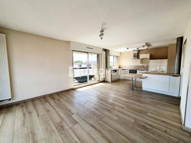GAMBETTA T2 BIS NU de 72m² + BALCON