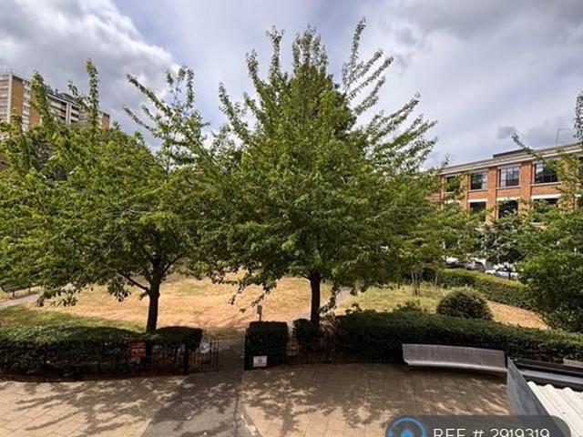Gambier House, London, EC1V 2 bed flat to rent £2,300 pcm £531 pw
