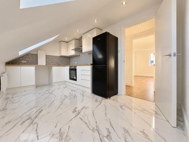 Gambole Road, London SW17, 1 bed flat to rent, £1,650 pcm | PrimeLocation