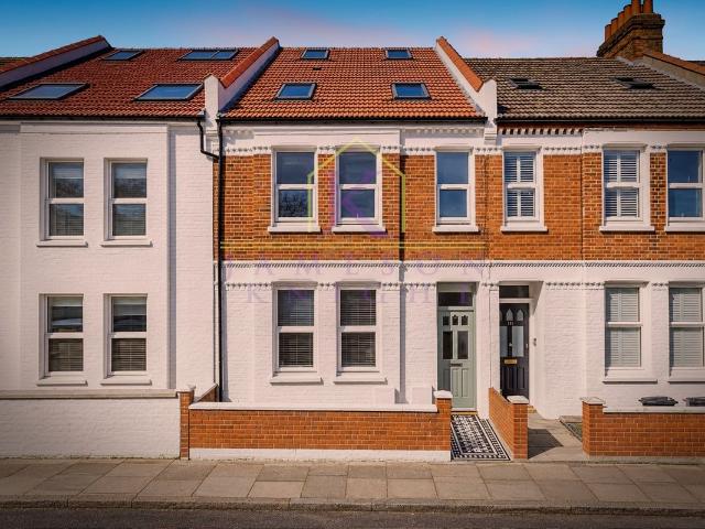Gambole Road, Tooting SW17, 1 bed flat to rent, £1,500 pcm | PrimeLocation