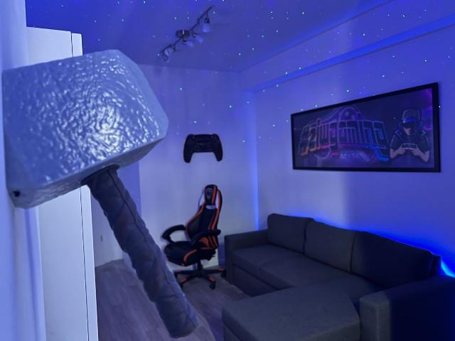 Gaming Apartment PS5 & 65 inch smart TV apartment for gaming fans with balcony, Dortmund Amsterdam Apartments for Rent