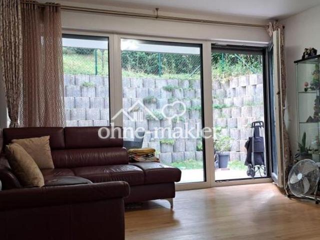 Ganz neue und Modern 4 Zimmer Wohnung mit Garten