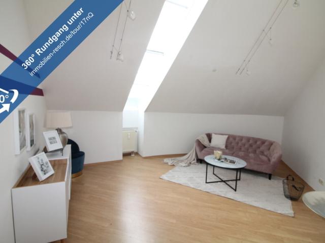 Ganz oben wohnen – Außergewöhnliche Wohnung! 3 Raum Dachetage mit offenen Wohn /Ess /Kochbereich