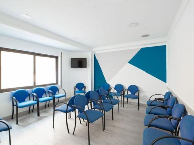 ¡GANGA! MENOS DE 1.470€ EL METRO CUADRADO EN PLENO CENTRO,IDEAL PARA HOSTAL o APARTAMENTOS !