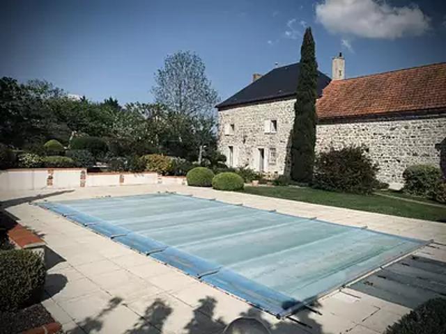 Gannat 03800 Achat / Vente maison 8 pièces t8 piscine jardin