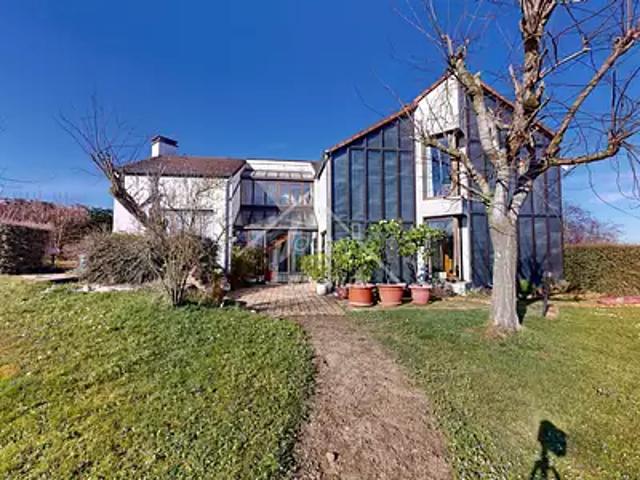 Gannat 03800 Achat / Vente maison 9 pièces t9