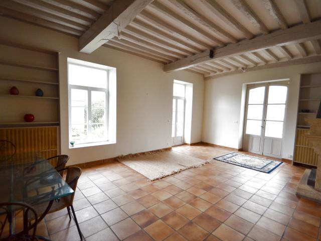 GANNAT Centre, belle maison de caractère de 193 m2 habitables