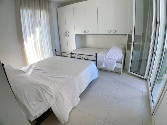Gabicce Mare ZONA MARE AFFITTASI APPARTAMENTO COMPLETAMENTE ARREDATO