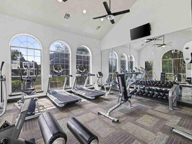 Gables Central Park Texas 2 Bedroom Apartment for Rent at 800 W 38th St, Austin, TX 78705 Triangle State