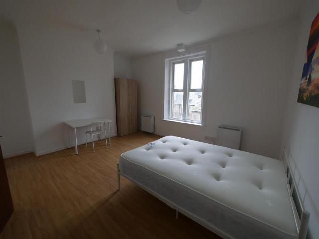 Gables, Bournemouth, BH1 5 bed house share to rent £840 pcm £194 pw