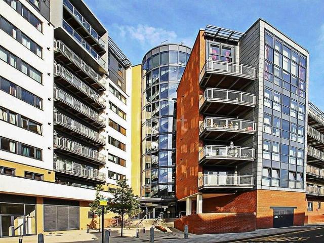 Gabrielle House, Perth Road, IG2 6FG 2 bed flat to rent £2,000 pcm £462 pw