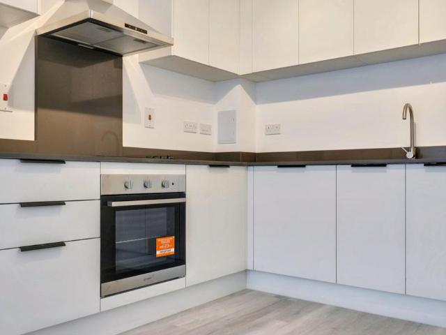 Gabriels Hill, Maidstone, ME15 1 bed apartment to rent £1,000 pcm £231 pw