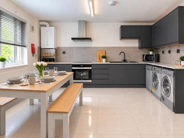 Gadd Street, Nottingham NG7 6 bed house to rent £3,640 pcm £840 pw