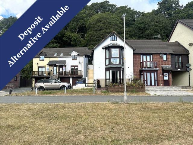Gaddarn Reach, Neyland, Milford. 1 bed flat to rent £750 pcm £173 pw