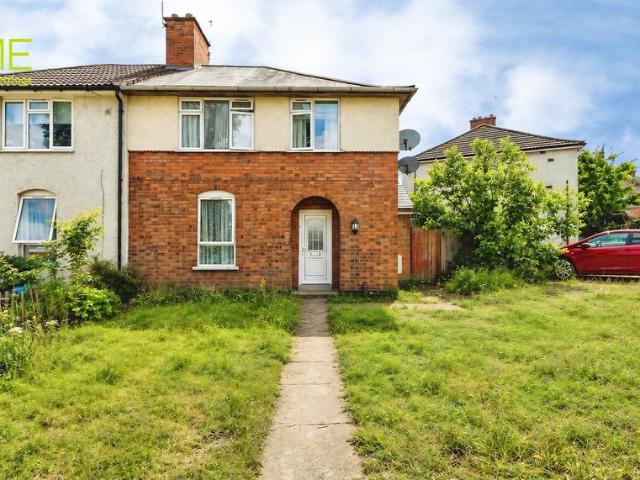Gaddesby Avenue, Leicester. 3 bed semi detached house to rent £1,325 pcm £306 pw