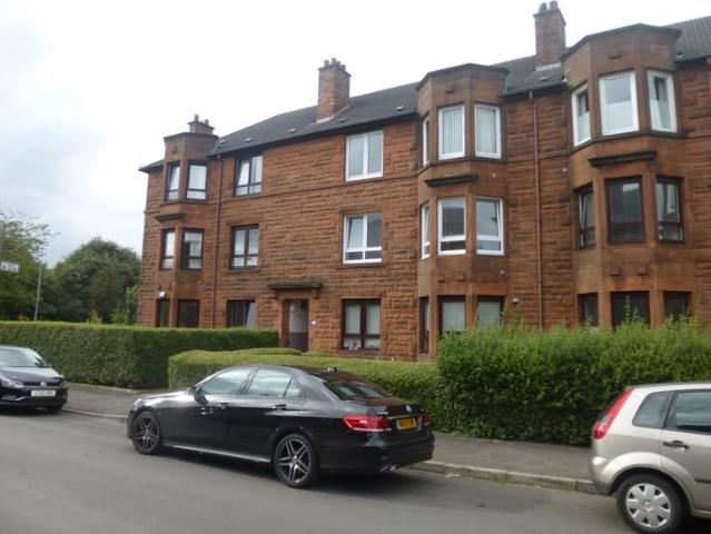 Gadie Street, Glasgow G33 2 bed flat to rent £900 pcm £208 pw