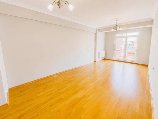 Gaffar Okan Cd Üzeri Asansörlü Ebeveyn Banyolu Kiralık 3+1 Daire