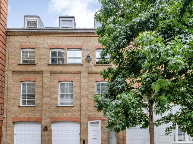 Gagosian Gallery, 20 Grosvenor Hill, London, W1K 3QA, United Kingdom | 1 bed apartment for rent #137557990 | Rentberry