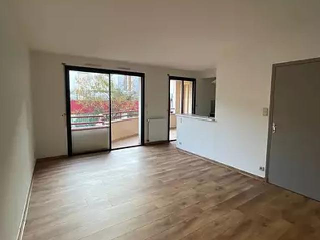 Gaillac 81600 Location appartement 2 pièces t2 terrasse