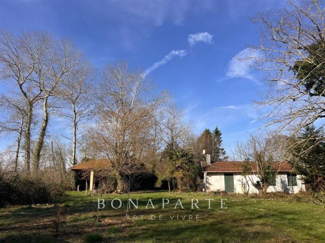 Gaillan En Medoc Ancienne Ferme De Plus D'un Hectare À 10. 73m² Gaillan en Médoc