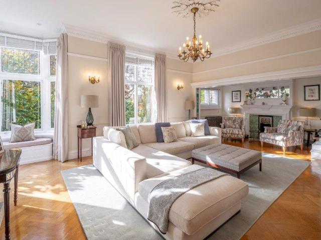 Gainsborough Gardens, Hampstead, London NW3, 6 bed detached house to rent, £28,167 pcm | PrimeLocation