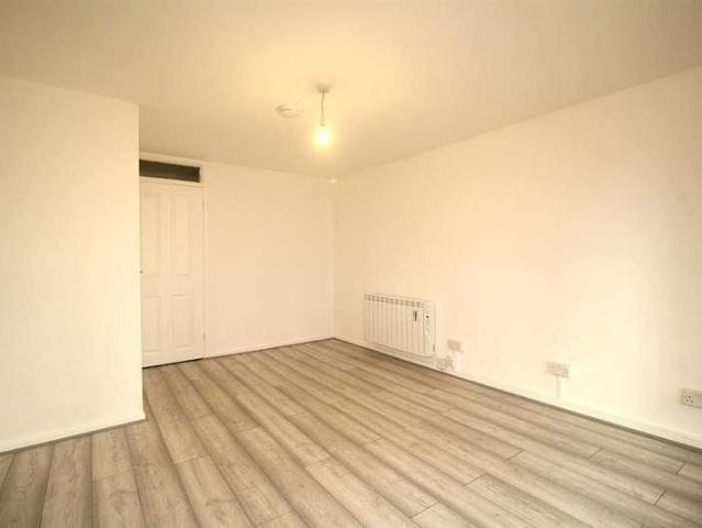 Gainsborough House, Ayley Croft, Enfield, EN1