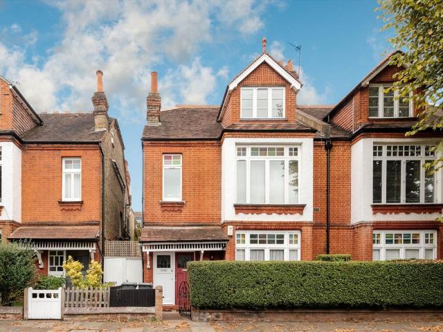 Gainsborough Road, Chiswick W4, 3 bed flat to rent, £3,750 pcm | PrimeLocation