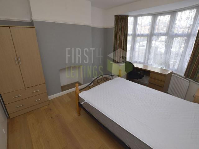 Gainsborough Road, Clarendon Park LE2, 4 bed shared accommodation to rent, £433 pcm | PrimeLocation