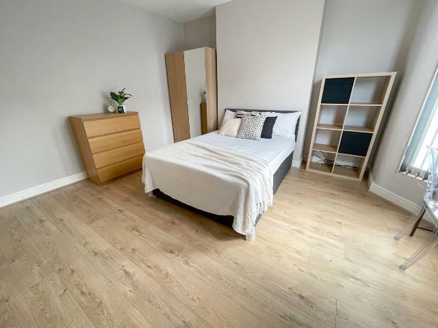 Gainsborough Road L15, 4 bed shared accommodation to rent, £650 pcm | PrimeLocation