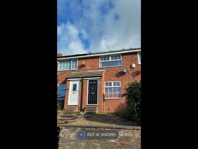 Gainsborough Way, Stanley, Wakefield WF3, 2 bed terraced house to rent, £900 pcm | PrimeLocation