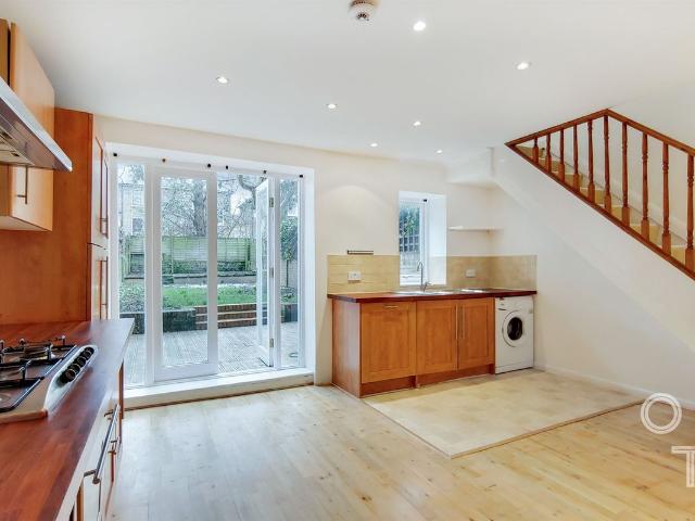 Gaisford Street, Kentish Town NW5, 2 bed maisonette to rent, £2,900 pcm | PrimeLocation