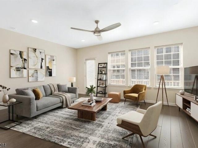 Gala Ct, Livingston, Condo For Sale