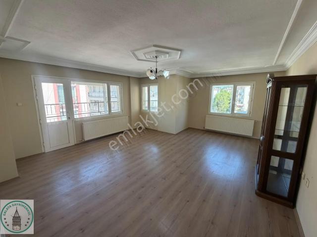 Galata,dan Söke Atatürk Mah,de 140 M² 4+1 Kiralik Daire