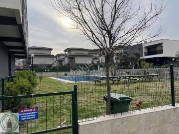 Galata'dan Site İçerisinde Havuzlu Kiralık Daire