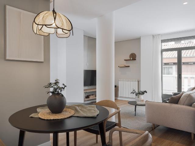 Galatea 1 bedroom and terrace in Chueca Justicia, Madrid Amsterdam Apartments for Rent