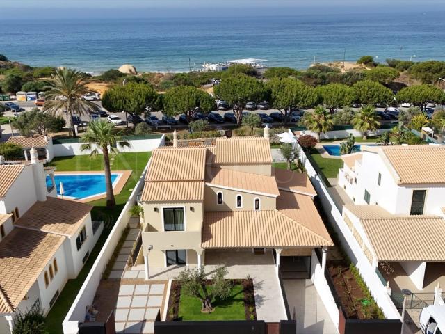 Galé, Albufeira – Moradia totalmente renovada com cinco quar. 501m² Albufeira e Olhos de Água