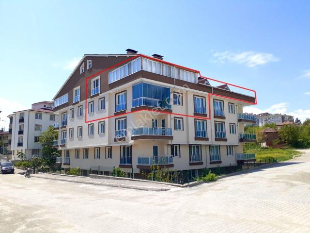 Galeri Basri Emlak Tosya Bahçelievlerde Satılık 7+2 Dubleks