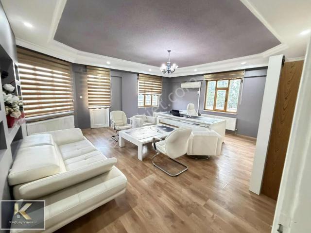 Galeria Arkası Satılık 4+1 Fırsat Daire