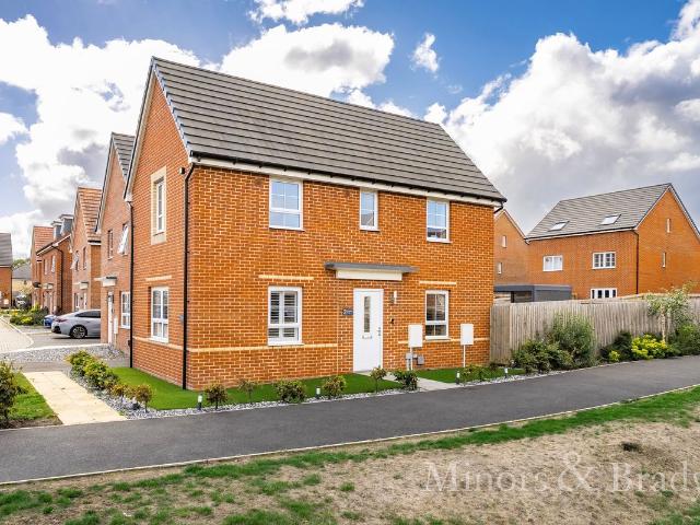 Gallard Way, Rackheath NR13, 3 bed detached house to rent, £1,600 pcm | PrimeLocation