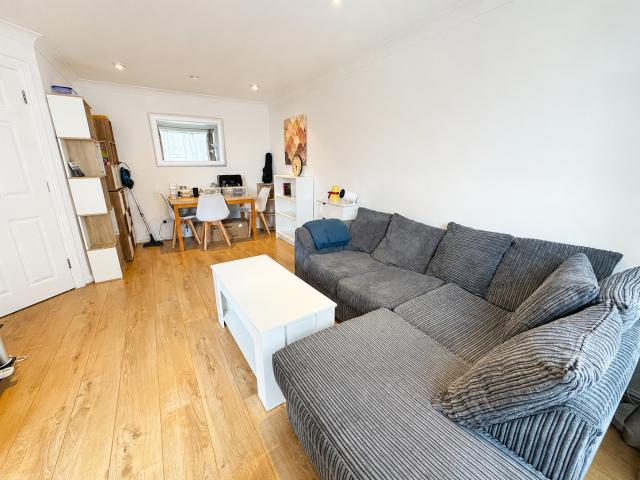 Galleons View, London, E14