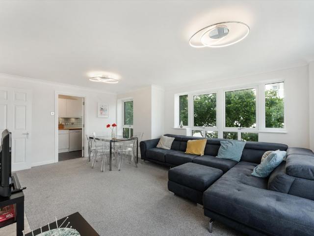 Galleons View, Stewart Street, London E14, 2 bed flat to rent, £2,600 pcm | PrimeLocation