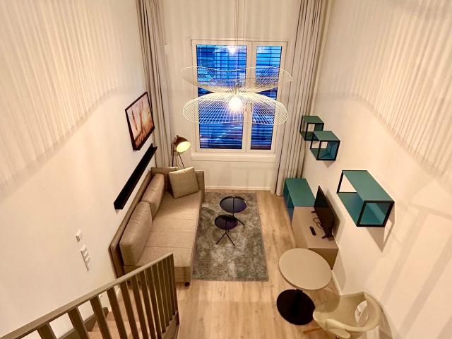 Gallery on 2 levels: Bright & new home in Frankfurt am Main, Frankfurt Amsterdam Apartments for Rent