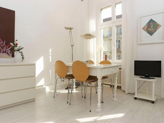 Gallery apartment in city center, Berlin Amsterdam Apartments for Rent