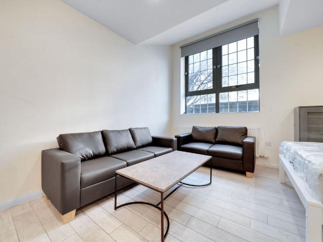 Gallery Apartments, Commercial Road, Whitechapel E1, Studio to rent, £1,700 pcm | PrimeLocation