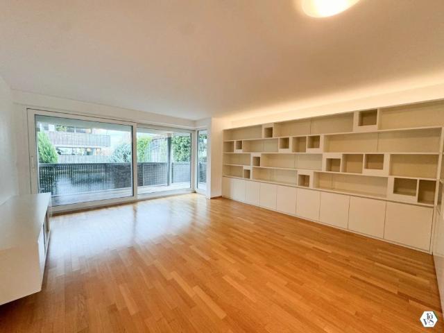 Gallitzinstraße Lichtdurchflutete Terrassenwohnung mit Garage