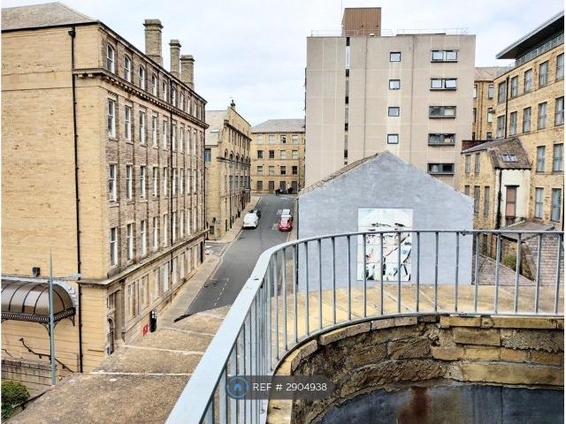 Gallon House, Bradford BD1, 2 bed flat to rent, £780 pcm | PrimeLocation