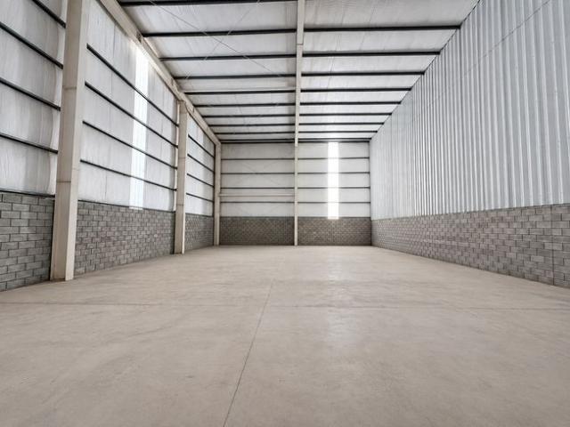 GALPON EN ALQUILER EN POLO INDUSTRIAL EZEIZA | 438 M² | PORTÓN LATERAL