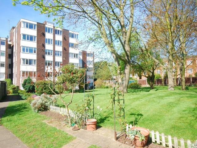 Galsworthy Road, Kingston Hill, Kingston Upon Thames KT2, 2 bed flat to rent, £1,950 pcm | PrimeLocation
