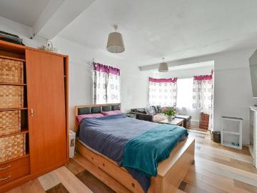 Gap Road, Wimbledon, London SW19, 3 bed flat to rent, £2,250 pcm | PrimeLocation